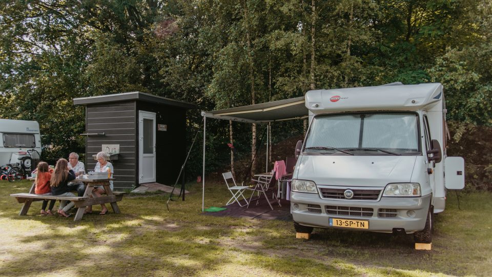 kmapeerplek met prive sanitair - HGL
